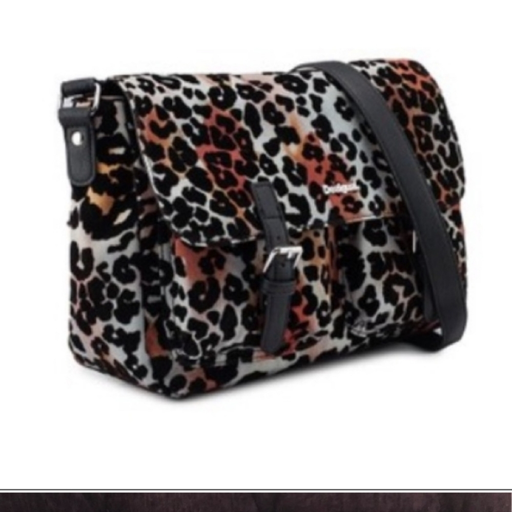 🖤Desigual Black leopard Crossbody Bag